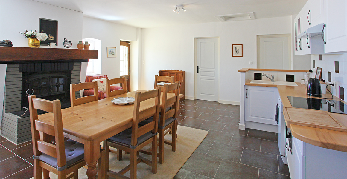 The ground floor wing kitchen