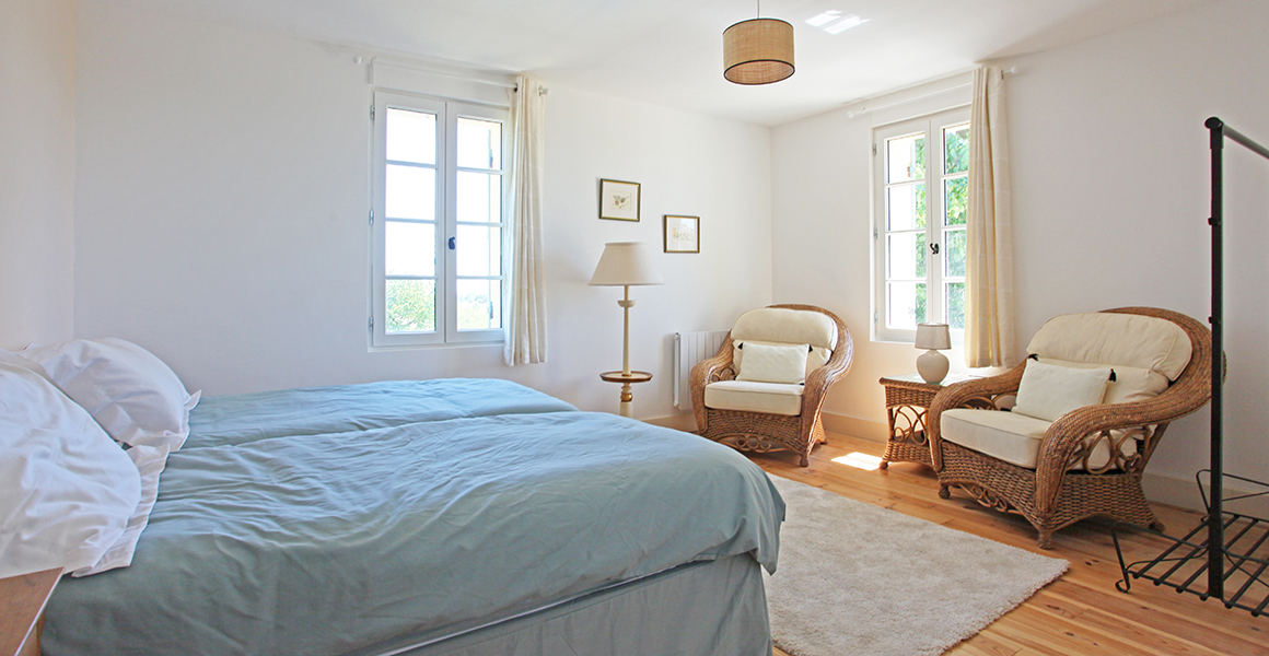 The main house first floor twin bedroom