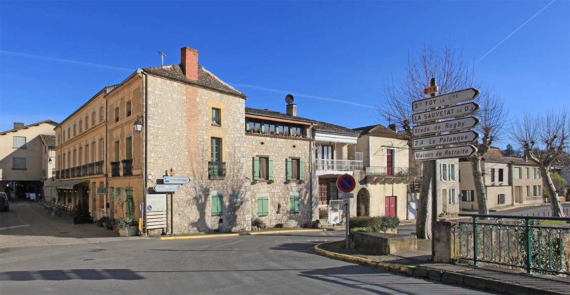 Eymet, close to the river