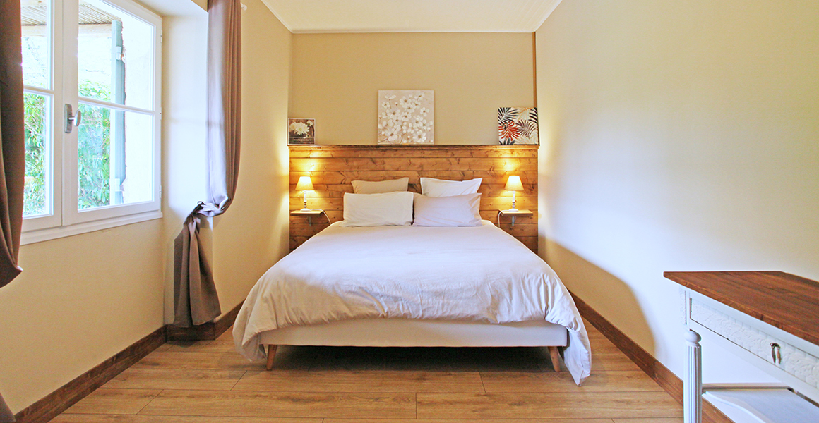 Petit Galicia double bedroom 1