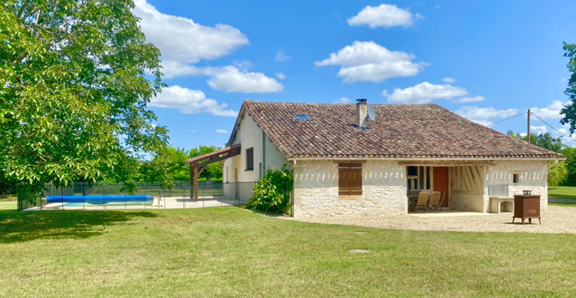 Grand Chêne and pool