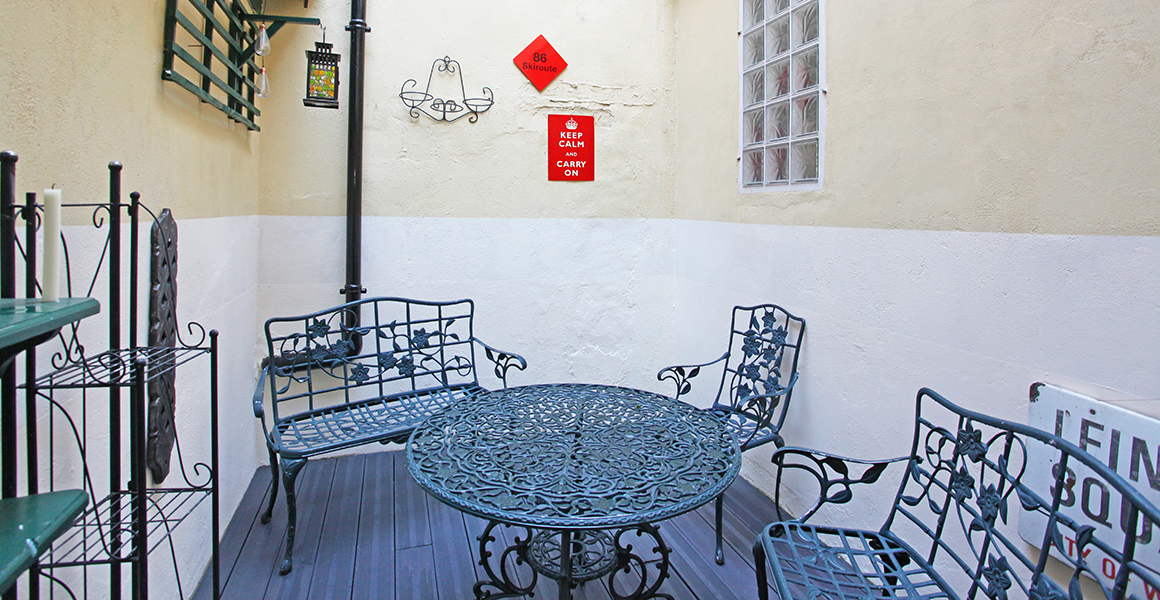 Small courtyard off the kitchen