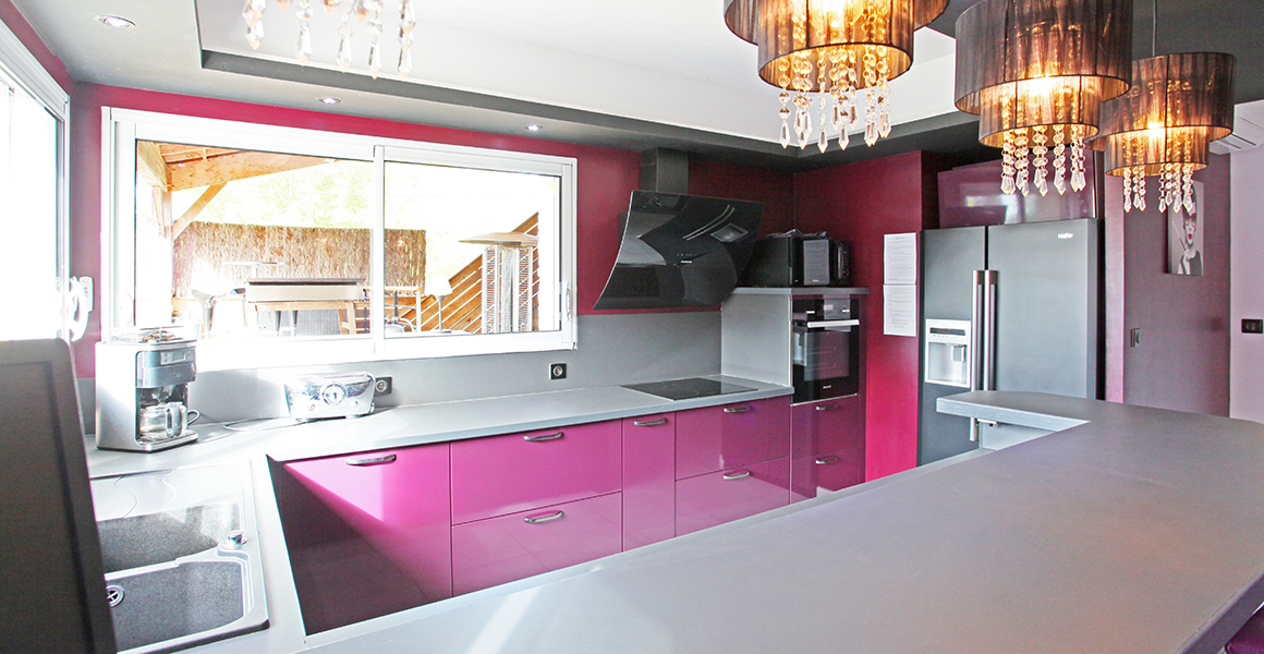 The well equipped kitchen