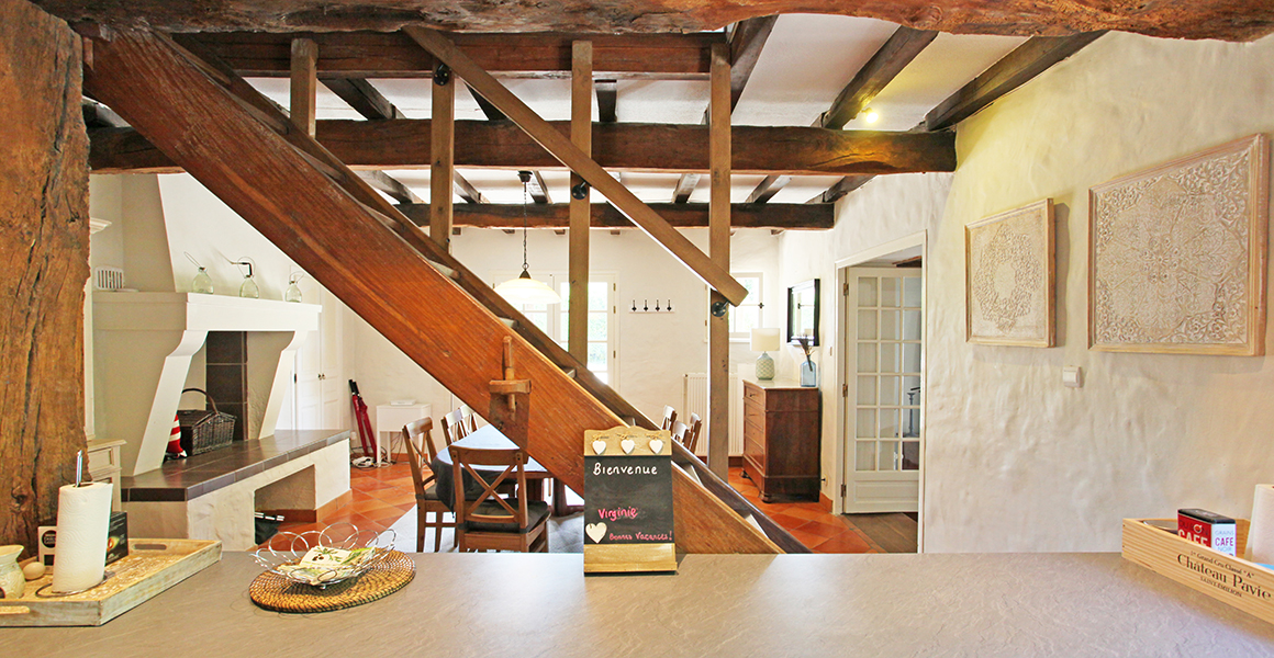 The kitchen and dining area