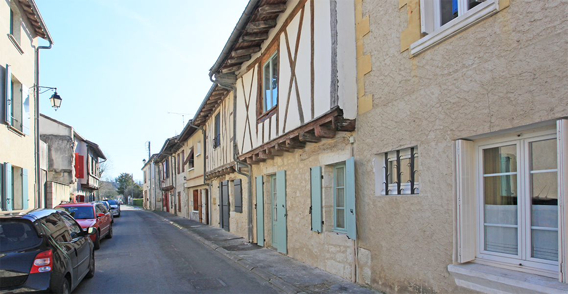 There's plenty of free on street parking available