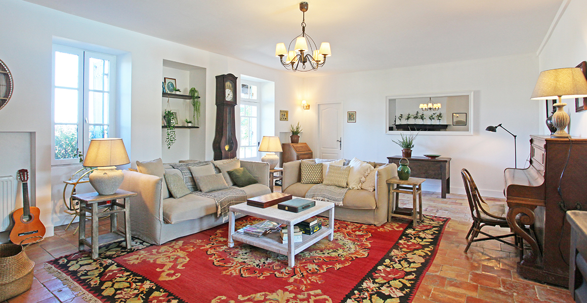 Farmhouse sitting room